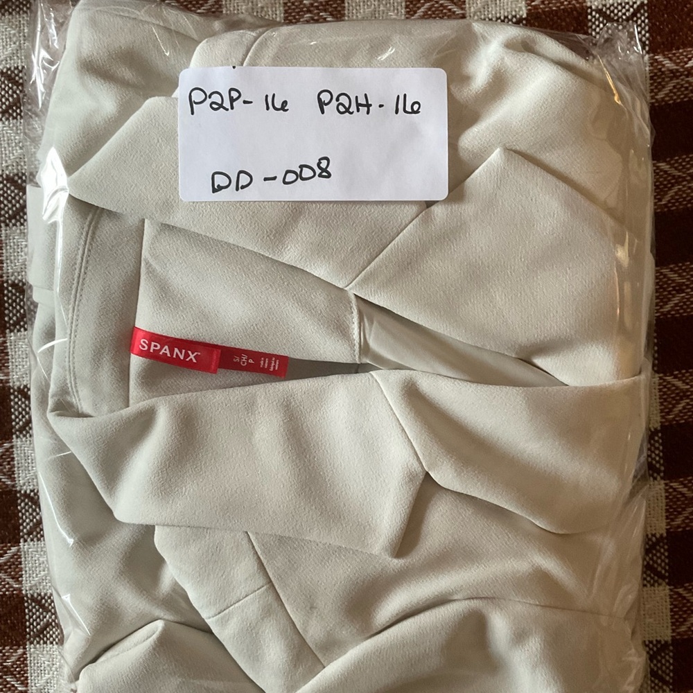 SPANX Opacity Crepe Wrap Blazer. NWT. Size S/P - Picture 11 of 11